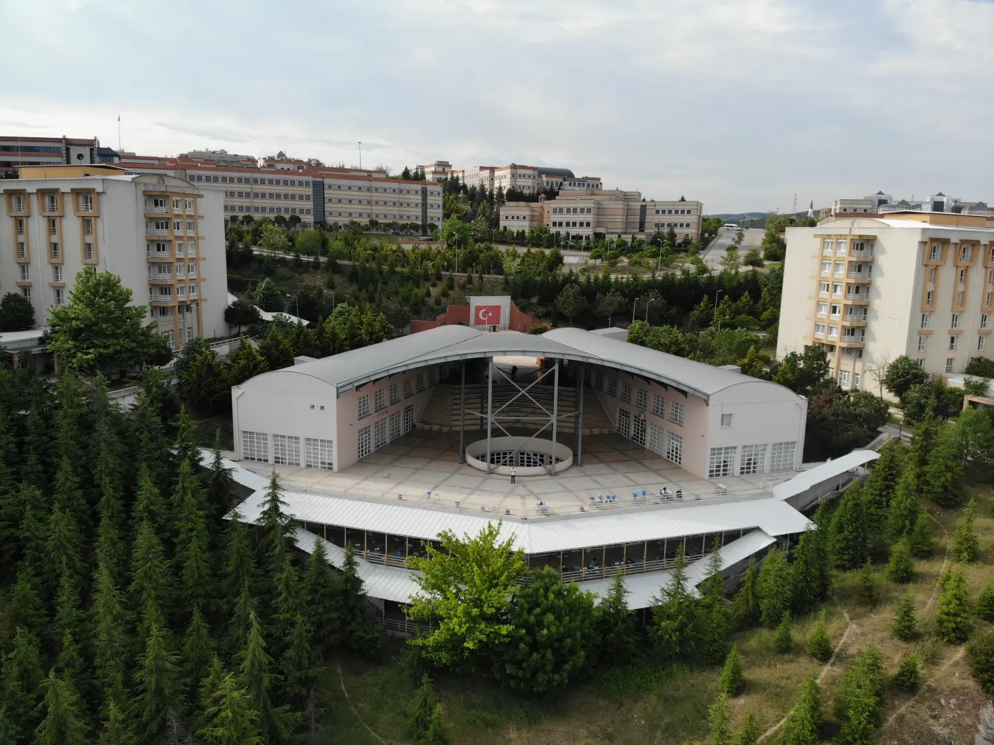 Kocaeli Üniversitesi Anfi — 1
